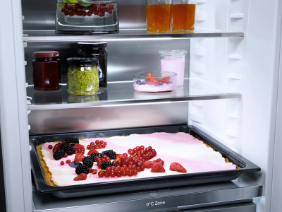 Встраиваемый холодильник Miele K 7433 E