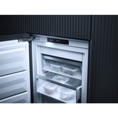 Встраиваемый морозильник Miele FNS 7770 E
