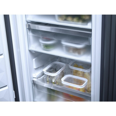 Встраиваемый морозильник Miele FNS 7770 E